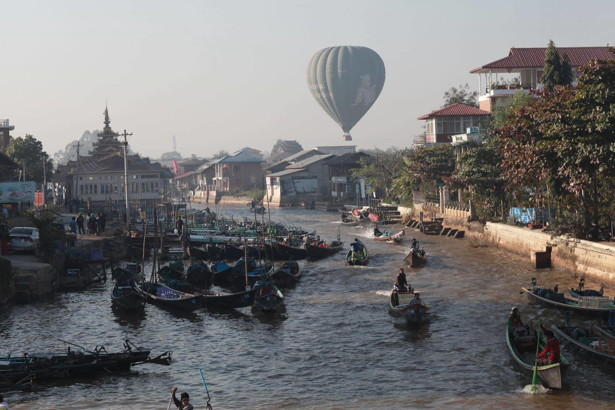 The Hotel Emperor-Inle Nyaung Shwe Exterior foto